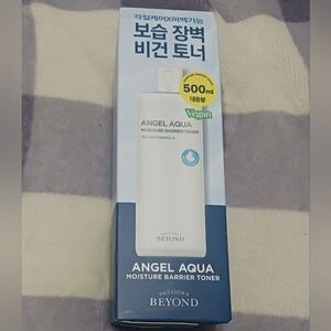 Angel Aqua Moisture Barrier Toner - White